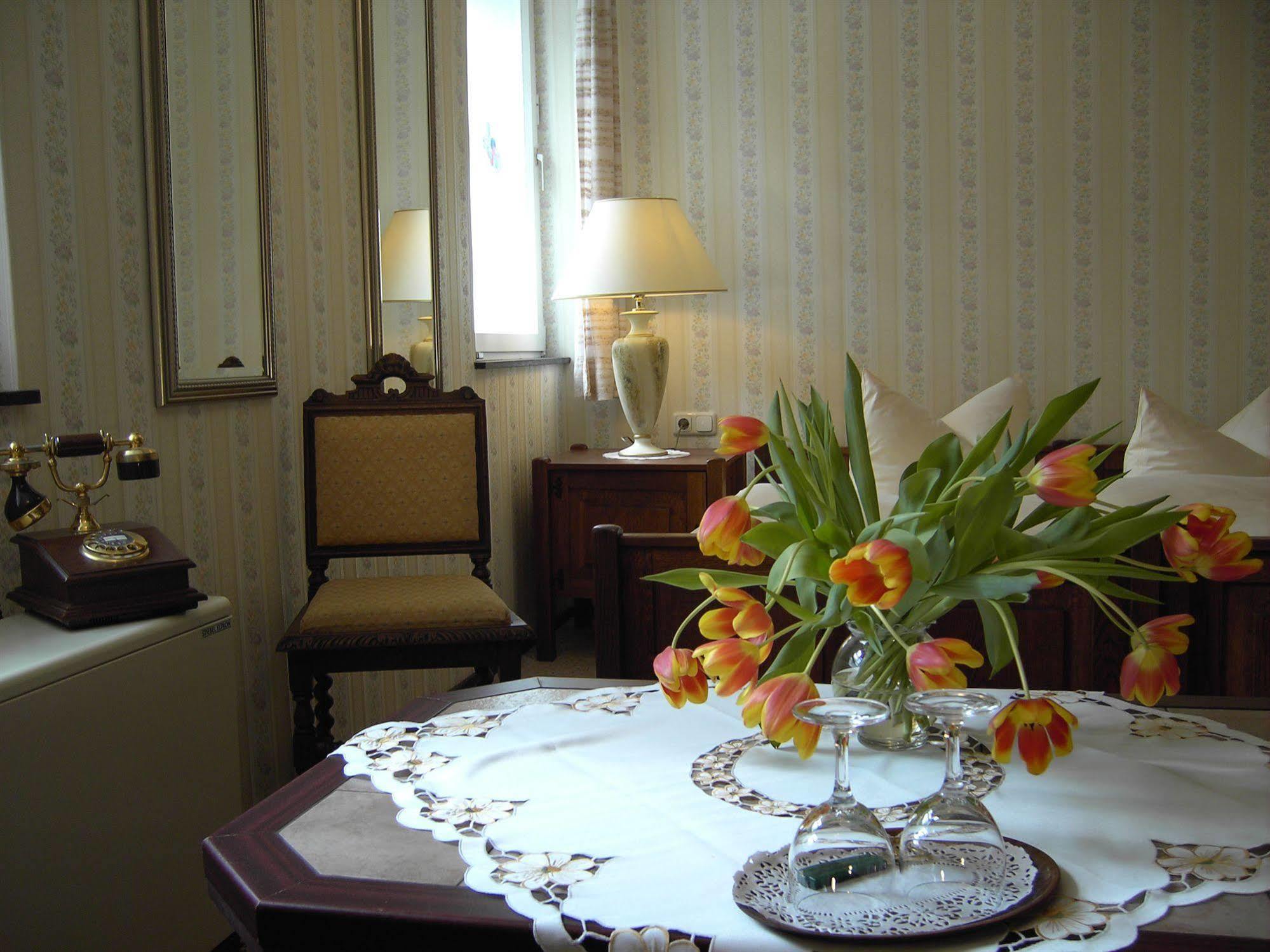 Hotel Graf Rolshausen Monschau Esterno foto